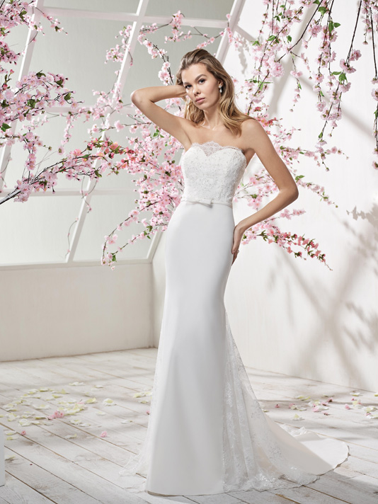 Just For You Robe 195 35 Empire Du Mariage