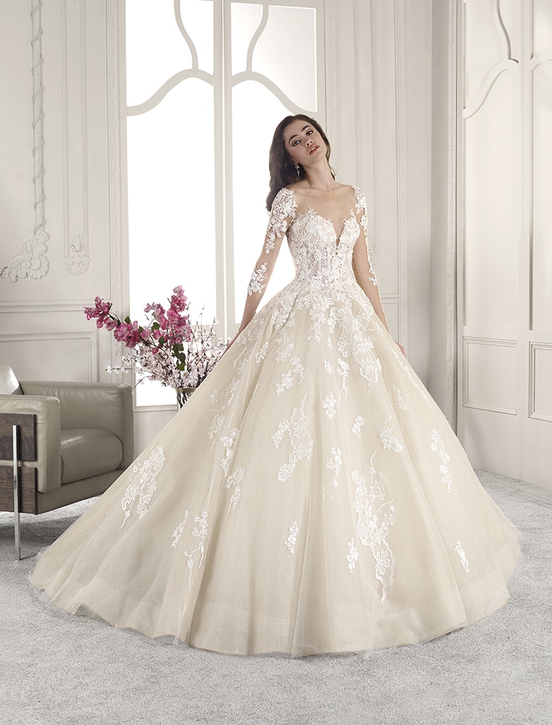 Demetrios Robe 843 Empire Du Mariage